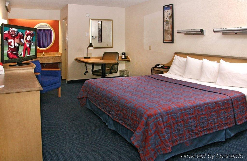 Red Roof Inn St Louis - Westport - Maryland Heights Ascalon Екстериор снимка